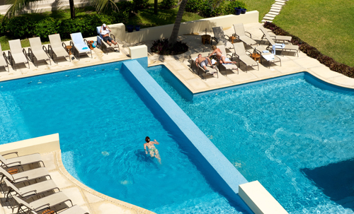 cayes-phoenix-resort-pool