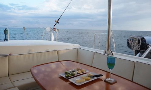 belize-luxury-sailing-boats-journeys-lagoon-the-doris